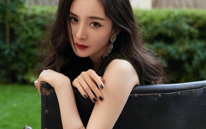 “Ngọc nữ” màn ảnh xứ Trung - Dương Mịch tiết lộ bị vôi hóa cánh tay, hóa ra là hiện tượng rất nhiều người mắc nhưng xem nhẹ