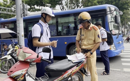 Người chưa đủ 18 tuổi điều khiển xe máy bị xử phạt thế nào theo Nghị định 168?