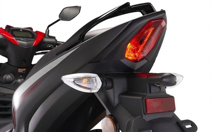 Xe Yamaha huyền thoại cực đẹp vừa cập bến, sắp ra mắt: Mạnh hơn Jupiter, giá quy đổi 45 triệu đồng