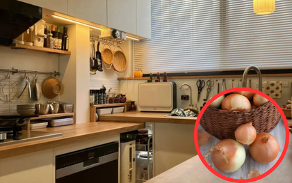 Đặt 1 củ hành tây ở góc phòng, điều lạ tôi chưa từng thấy suốt 30 năm