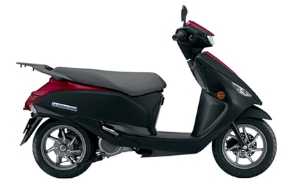 Chi tiết về chiếc xe tay ga điện đầu tiên của Suzuki: Quyết tâm vượt mặt Honda và Yamaha