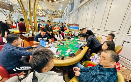 Đột kích khách sạn Royal Lào Cai bắt sới bạc khủng: Thu giữ tang vật trị giá gần 720 tỷ đồng, 50 bộ bài, 90 chiếc điện thoại