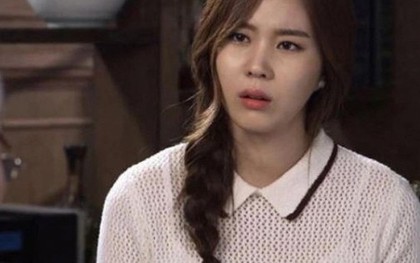 Lương hưu của bố chồng 90 triệu, tháng nào cũng cho con dâu 50 triệu và kèm theo lời nhắn nhủ khiến tôi thấy có lỗi với chồng