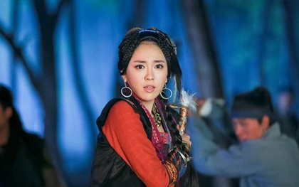 Kiếm hiệp Kim Dung: Nữ cao thủ xinh đẹp từng kết nghĩa huynh muội với Lệnh Hồ Xung