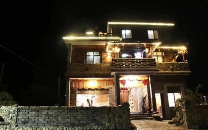 Người đàn ông “nhặt” 60.000 viên đá xây biệt thự 6 tỷ đồng để nghỉ hưu: 3 thế hệ cùng chung sống đều hài lòng
