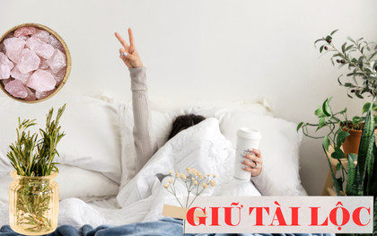 5 vật nhỏ nên đặt cạnh gối ngủ để giữ tài lộc không “đội nón ra đi”