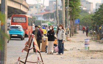 Ùn ùn về quê nghỉ lễ giỗ Tổ: Cô gái 22 tuổi xin sếp nghỉ nguyên buổi chiều để thoát cảnh chen chúc, tắc đường