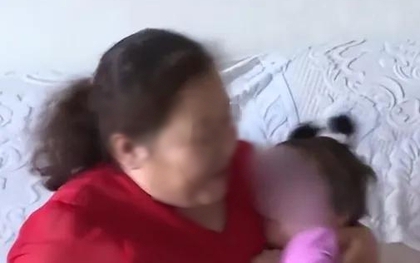 Nhận nuôi bé gái bị bỏ rơi và bi kịch của một gia đình: Khi sự lương thiện chìm trong "bóng tối" nhân tính