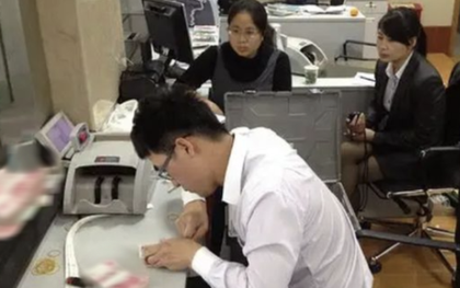 Mẹ qua đời để lại tài sản 21 tỷ, người đàn ông đến ngân hàng rút tiền, nhân viên khẳng định: Anh không có quyền nhận tiền