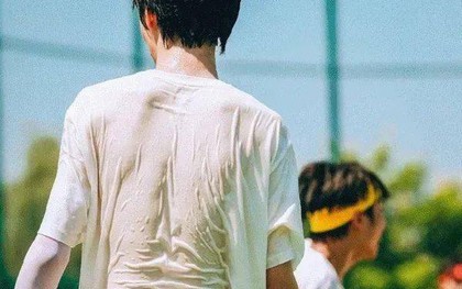 Trò chuyện với bác sĩ, tôi nhận ra trước giờ mình vẫn "quấn chăn giữa mùa hè" vì mặc quần áo theo 4 kiểu này