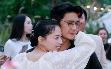 Sướng như mẹ bầu Ngô Thanh Vân: Chồng trẻ chăm cỡ này bảo sao ai nhìn cũng trầm trồ ghen tị