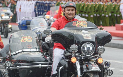 Dàn mô tô 'khủng' tham gia diễu hành, mừng 70 năm Giải phóng Hải Phòng