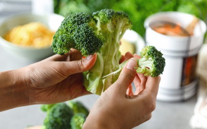 “Tiếc đứt ruột” với 2 phần giàu chất chống ung thư nhất trên bông cải xanh nhưng hầu như ai cũng vứt bỏ