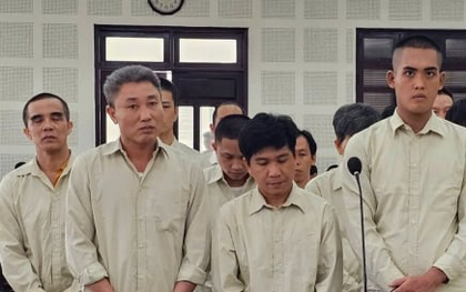 In hơn 1,6 triệu cuốn sách giáo khoa giả, 13 người lĩnh án tù