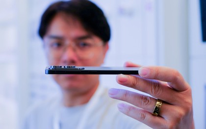 Sau bao mong chờ, giới truyền thông nói gì khi trên tay “thế hệ S mỏng nhất” của Samsung