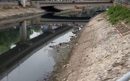 Hà Nội: Phát hiện thi thể người đàn ông nổi trên sông Tô Lịch