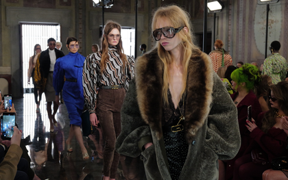 Gucci Cruise 2026: Cú chốt hoài niệm giữa cơn khủng hoảng, mở đường cho Demna bước vào cuộc chơi