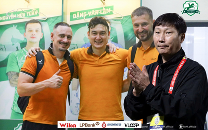 Cùng CLB đại gia lên V.League, Đặng Văn Lâm nói gì giữa bao nhiêu "ấm ức"?