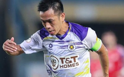 Văn Quyết tạo siêu phẩm, Hà Nội FC thắng đậm TP.HCM