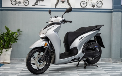 Lô Honda SH 350i 2025 nhập Ý đầu tiên về Việt Nam: Giá nước ngoài từ 174 triệu, bản tương tự ở Việt Nam chỉ 151 triệu đồng