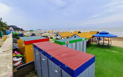 Cảnh khó tin ở bãi biển nổi tiếng tại Thanh Hóa