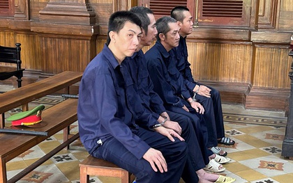4 bị cáo chia nhau 2 tội