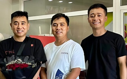 Team châu Phi của Quang Linh Vlogs rơi vào rối loạn