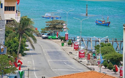 Bức ảnh nước biển "xanh như ngọc" khiến nhiều du khách trầm trồ: Không phải ở Nha Trang hay Phú Quốc