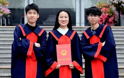 Hai nữ sinh Hà Nội dự thi Olympic quốc tế