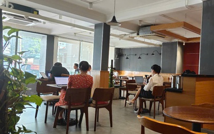 The Coffee House bịt ổ điện bị khách phản ứng, giới kinh doanh nói gì?