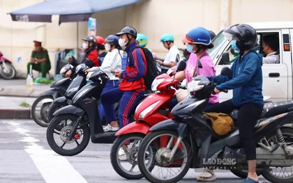 Hà Nội lạnh bất thường giữa mùa hè: Thời tiết "đảo chiều" và lời cảnh báo từ khí hậu