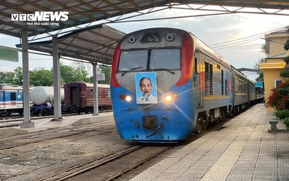 Cận cảnh tàu khách liên vận Việt Nam - Trung Quốc hoạt động trở lại sau 5 năm