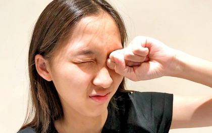 Tự kiểm tra mắt ngay! Nếu có một trong 4 đặc điểm này, chỉ sợ máu đã “ngập đường”