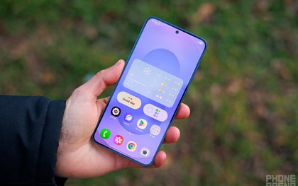 Chuyên gia review: "Tôi sẽ mua điện thoại này của Samsung ngay lập tức"