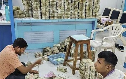 Thu giữ 32 kg vàng cùng hàng xấp tiền mặt tổng trị giá gần 220 tỷ đồng trong căn phòng bí mật của chủ một tập đoàn sản xuất thép, mất hơn 12 tiếng kiểm kê