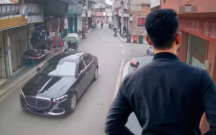 Bắt giữ “đại gia” lái Maybach tới hàng loạt tiệm vàng mua quà tặng vợ: Vạch trần thủ đoạn đánh tráo thần tốc
