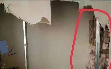 Sửa nhà, người đàn ông sốc nặng khi phát hiện 277 tỷ đồng tiền mặt