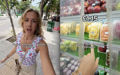 Khách Tây bất ngờ tìm ra "cửa hàng biết đi" ở Việt Nam nhưng điều khiến cô trầm trồ hơn cả là giá cả trong các siêu thị