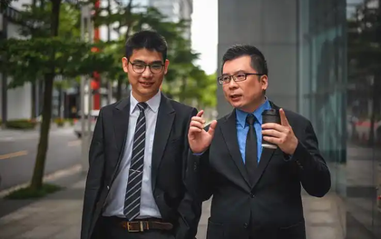 Văn phòng đang yên ắng thì vợ sếp đùng đùng lao vào với xấp giấy sao kê ngân hàng trên tay, chuyện xảy ra sau đó khiến tôi e sợ