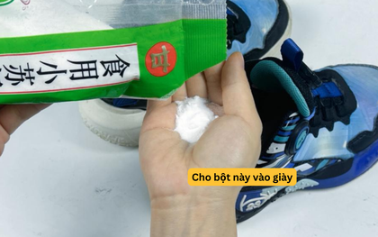 Hôm nay tôi phát hiện ra, chỉ cần rắc thứ này lên giày, mùi hôi “nặng đô” đến mấy cũng biến sạch sành sanh