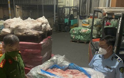Hà Nội: Phát hiện hơn 7 tấn 'thực phẩm bẩn' trứng non, tràng lợn đông lạnh