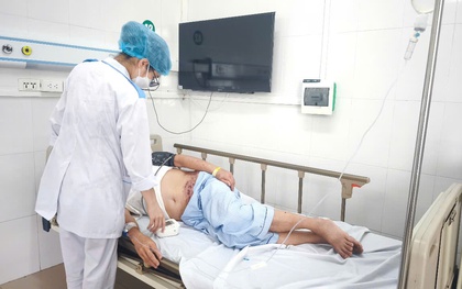 Tưởng mình bị bệnh "giời leo" nên áp dụng mẹo dân gian, bệnh nhân bị biến chứng nặng