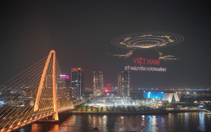 Quán cà phê kêu gọi người dân trả drone ra thông báo khẩn