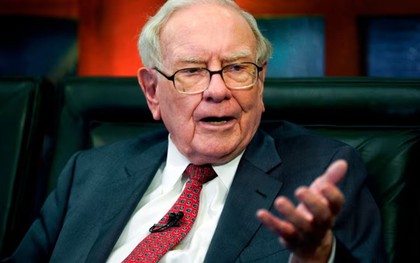Bậc cha mẹ học ngay tỷ phú Warren Buffett: Dạy con gái KHÔNG cần dịu dàng, chỉ cho các con 2 THỨ làm hành trang vào đời