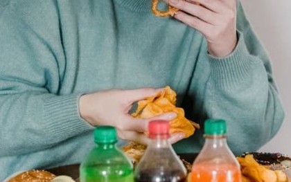 Ăn đồ ngọt có gây suy thận?