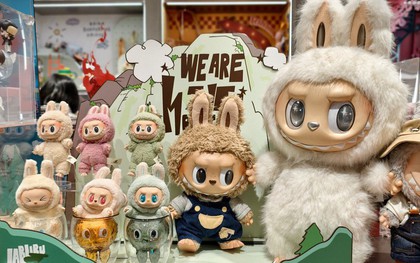 Thật khó tin: Búp bê Labubu được bán với giá đắt ngang một căn nhà ở Hà Nội