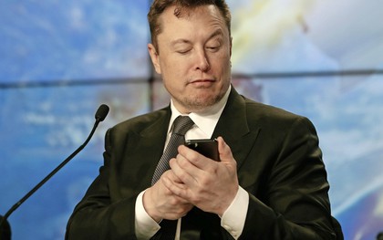 Tỷ phú Elon Musk dùng điện thoại như thế nào? Bí mật đằng sau sự thành công của người giàu nhất thế giới
