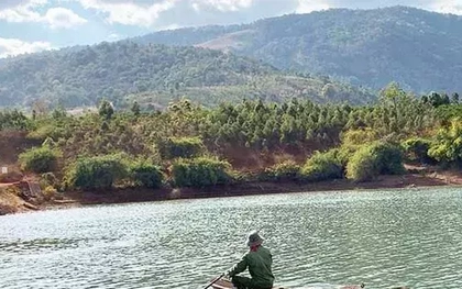 Người đàn ông bị lật thuyền tử vong trên hồ thủy điện
