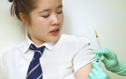 Nữ giới tiêm vắc xin HPV mũi 2 hoặc mũi 3 bị trễ so với lịch hẹn có sao không?