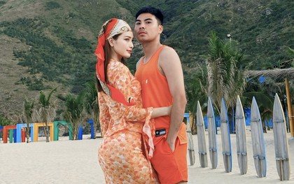 MC Huyền Trang Mù Tạt bị dân mạng chê “sống ảo”, “cợt nhả” với mẹ của bạn trai cầu thủ